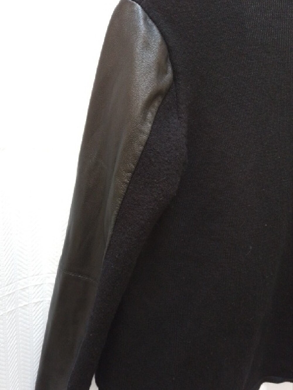 Ted Baker Black Knit Open Cardigan Wool & Leather Sleeves - Picture 3 of 7